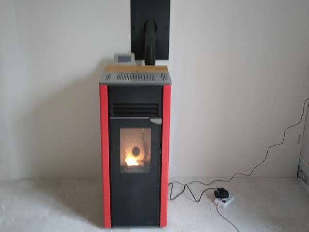 Consultez la chantier : poêle à granulés de bois hoben comme chaufage d'appoint 41  loir et cher 