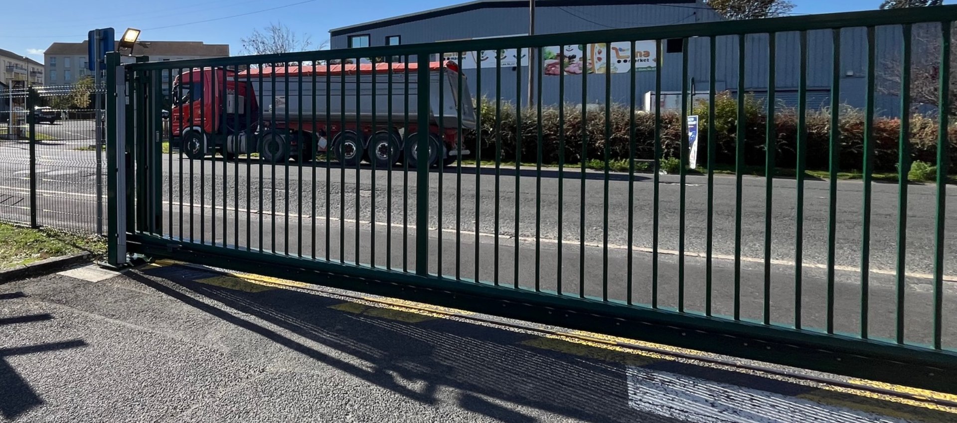 Portail  pour tertiaire et industriel